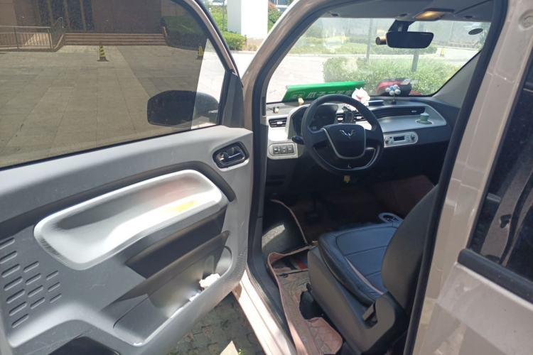 Used Wuling Hongguang MINIEV 2020 Freedom Version Lithium Iron Phosphate Driver Seat