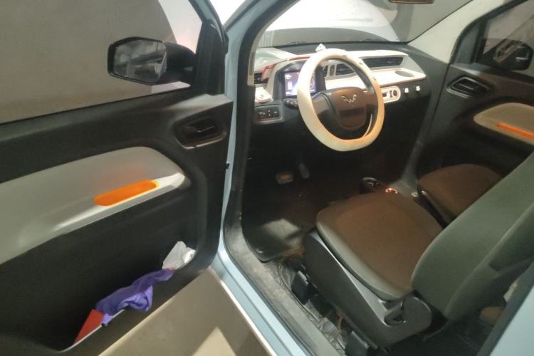 Used Wuling Hongguang MINIEV 2020 Zizai Version Lithium-NMC Driver Seat