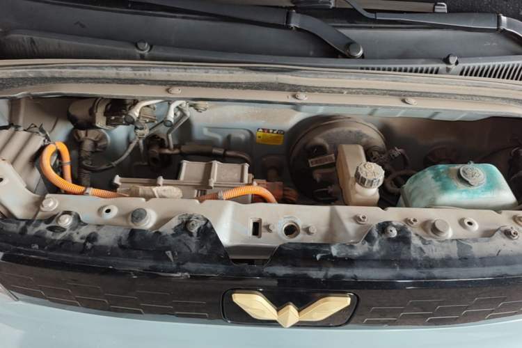 Used Wuling Hongguang MINIEV 2020 Enjoyment Model Lithium Iron Phosphate Engine Bay