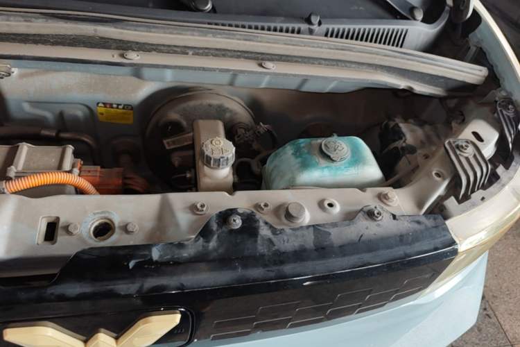 Used Wuling Hongguang MINIEV 2020 Enjoyment Model Lithium Iron Phosphate Engine Bay Left