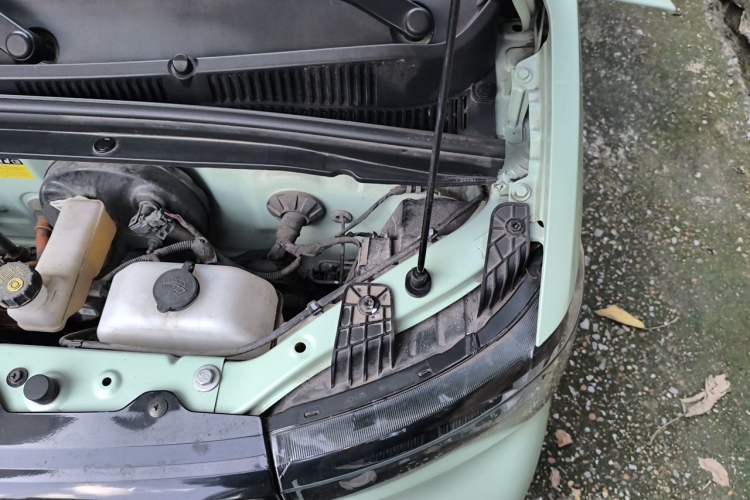 Used Wuling Hongguang MINIEV 2020 Enjoyment Model Lithium Iron Phosphate Engine Bay Left