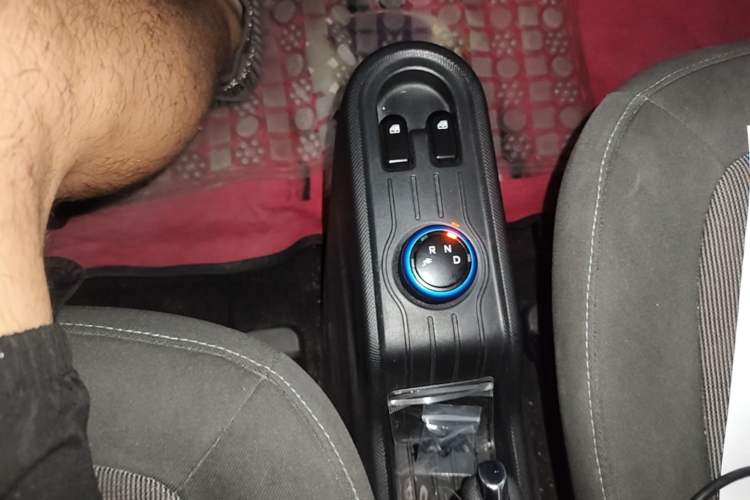 Used Wuling Hongguang MINIEV 2020 Enjoyment Model Lithium Iron Phosphate Gear Lever