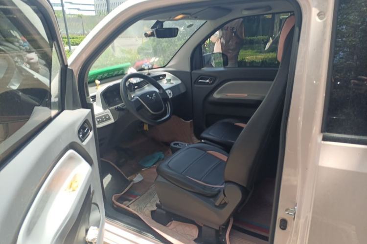 Used Wuling Hongguang MINIEV 2020 Freedom Version Lithium Iron Phosphate Left Front Seat