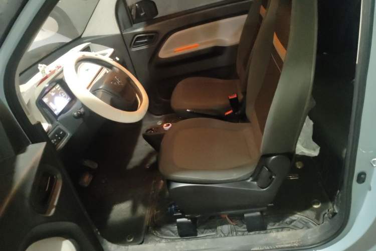 Used Wuling Hongguang MINIEV 2020 Zizai Version Lithium-NMC Left Front Seat