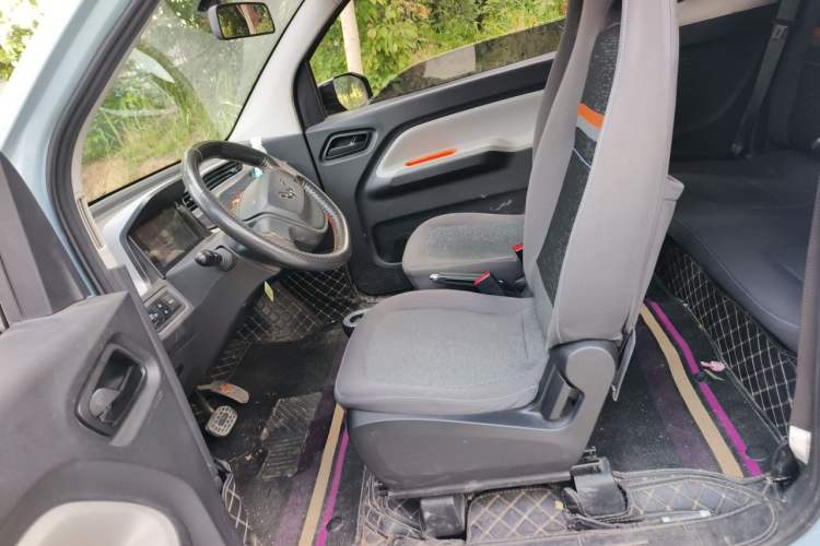 Used Wuling Hongguang MINIEV 2020 Zizai Version Lithium-NMC Left Front Seat
