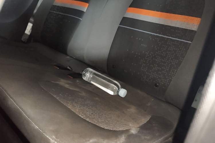 Used Wuling Hongguang MINIEV 2020 Enjoyment Model Lithium Iron Phosphate Left Rear Seat