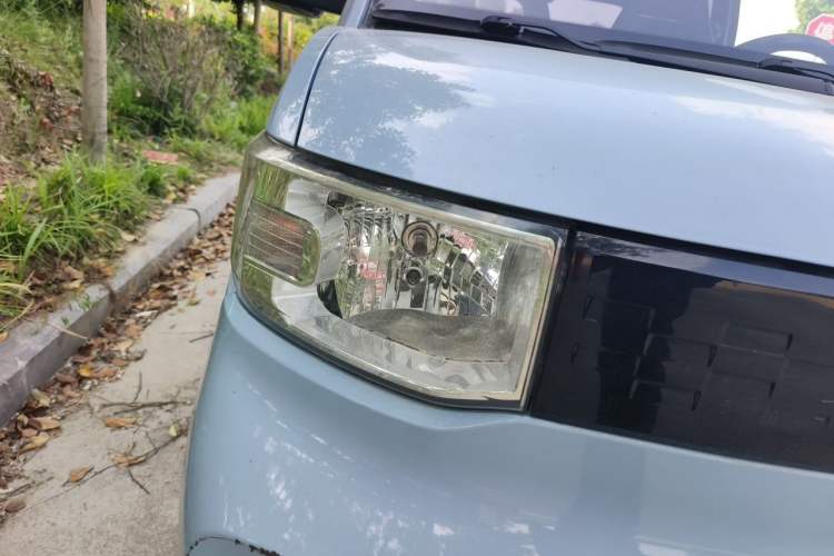 Used Wuling Hongguang MINIEV 2020 Zizai Version Lithium-NMC Right Front Headlight