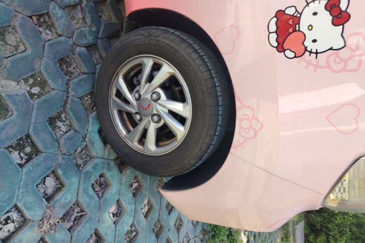 Used Wuling Hongguang MINIEV 2020 Enjoyment Model Lithium Iron Phosphate Right Front Wheel Hub