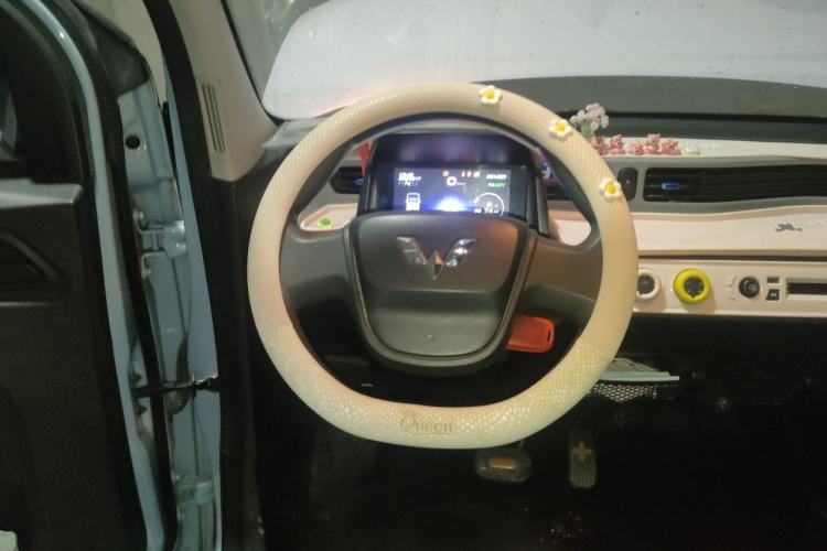 Used Wuling Hongguang MINIEV 2020 Zizai Version Lithium-NMC Steering Wheel