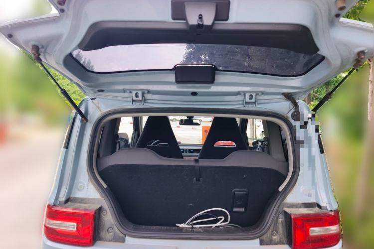 Used Wuling Hongguang MINIEV 2020 Zizai Version Lithium-NMC Trunk