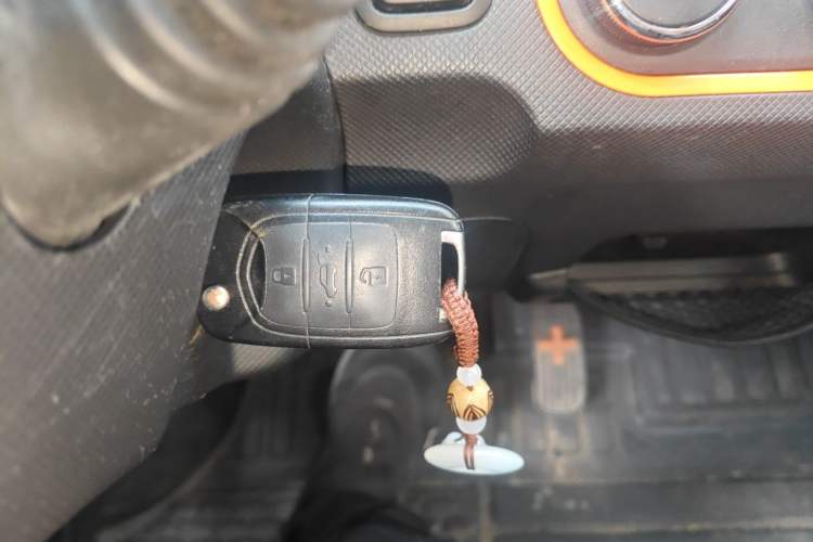 Used Wuling Hongguang MINIEV 2020 Freedom Version Lithium Iron Phosphate Vehicle Key