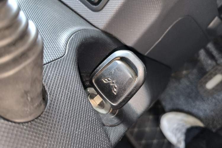 Used Wuling Hongguang MINIEV 2020 Enjoyment Model Lithium Iron Phosphate Vehicle Key