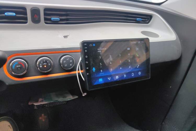 Used Wuling Hongguang MINIEV 2020 Enjoyment Model Lithium Iron Phosphate Audio And AC Panel