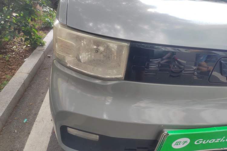 Used Wuling Hongguang MINIEV 2020 Enjoyment Model Lithium Iron Phosphate Exterior 6