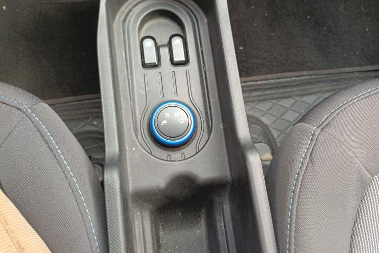 Used Wuling Hongguang MINIEV 2020 Freedom Version Lithium Iron Phosphate Gear Lever
