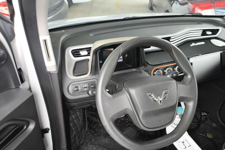 Used Wuling Hongguang MINIEV 2020 Freedom Version Lithium Iron Phosphate Interior 2