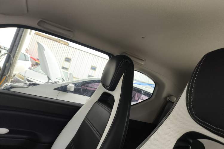 Used Wuling Hongguang MINIEV 2020 Freedom Version Lithium Iron Phosphate Interior 7