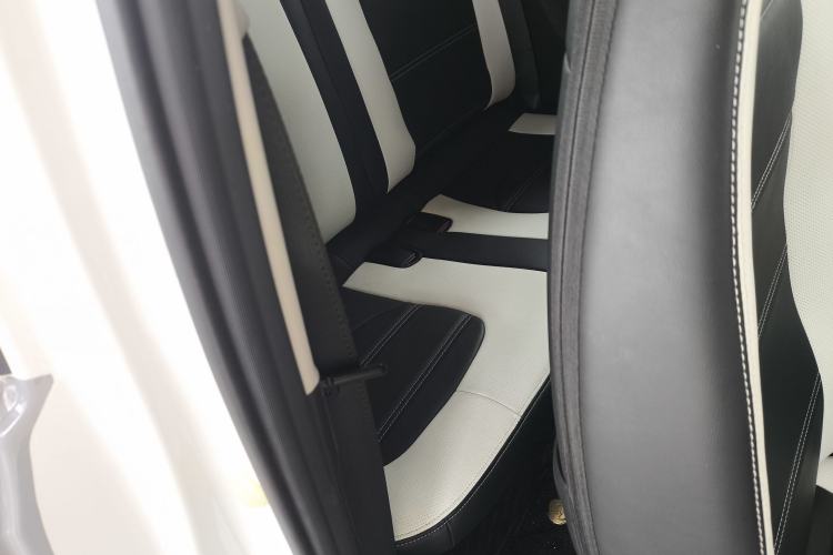 Used Wuling Hongguang MINIEV 2020 Freedom Version Lithium Iron Phosphate Interior 9