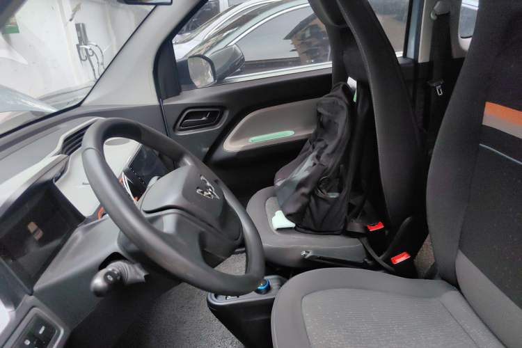 Used Wuling Hongguang MINIEV 2020 Enjoyment Model Lithium Iron Phosphate Left Front Seat