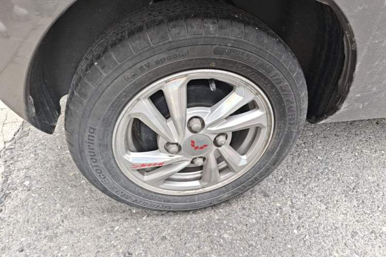 Used Wuling Hongguang MINIEV 2020 Enjoy Edition Lithium-Ion Battery Right Rear Wheel Hub
