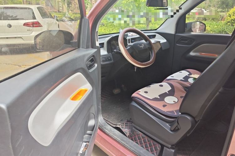 Used Wuling Hongguang MINIEV 2020 Freedom Version Lithium Iron Phosphate Driver Seat