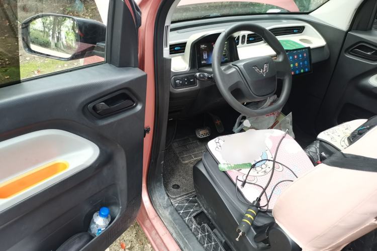 Used Wuling Hongguang MINIEV 2020 Freedom Version Lithium Iron Phosphate Driver Seat