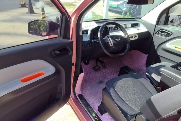Used Wuling Hongguang MINIEV 2020 Zizai Version Lithium-NMC Driver Seat