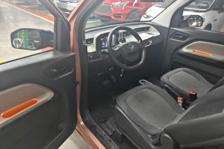 Used Wuling Hongguang MINIEV 2020 Freedom Version Lithium Iron Phosphate Driver Seat