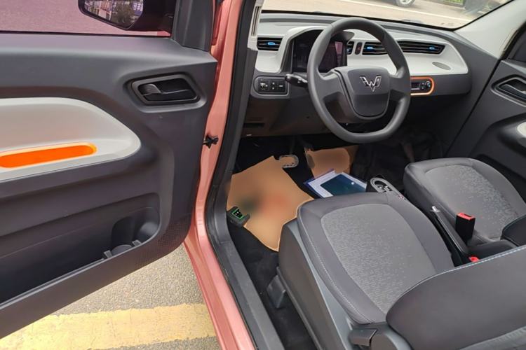 Used Wuling Hongguang MINIEV 2020 Freedom Version Lithium Iron Phosphate Driver Seat