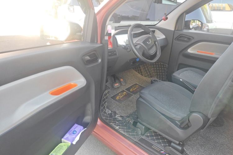 Used Wuling Hongguang MINIEV 2020 Freedom Version Lithium Iron Phosphate Driver Seat