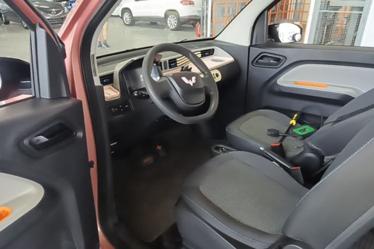 Used Wuling Hongguang MINIEV 2020 Zizai Version Lithium-NMC Driver Seat