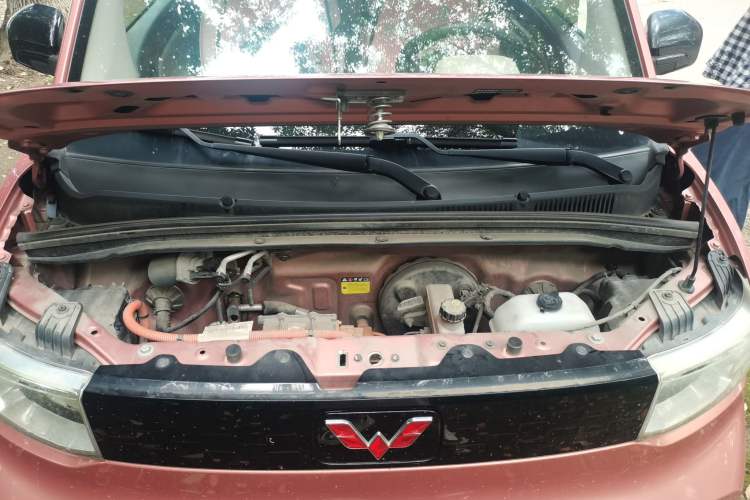 Used Wuling Hongguang MINIEV 2020 Freedom Version Lithium Iron Phosphate Engine Bay