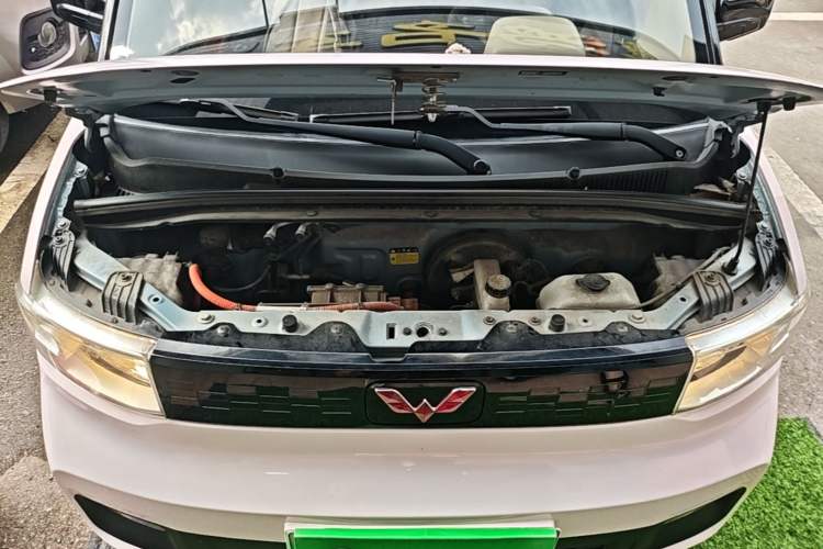 Used Wuling Hongguang MINIEV 2020 Zizai Version Lithium-NMC Engine Bay