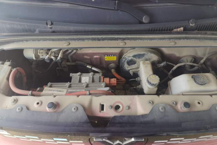 Used Wuling Hongguang MINIEV 2020 Zizai Version Lithium-NMC Engine Bay