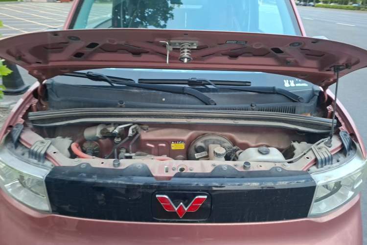 Used Wuling Hongguang MINIEV 2020 Freedom Version Lithium Iron Phosphate Engine Bay