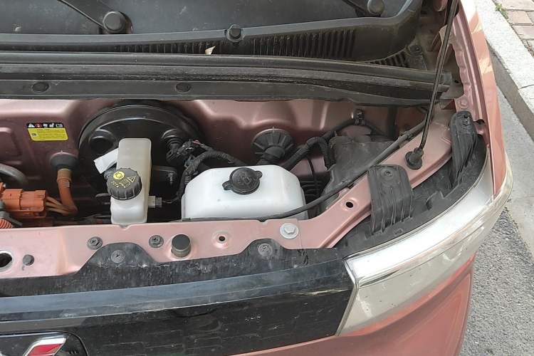 Used Wuling Hongguang MINIEV 2020 Enjoyment Model Lithium Iron Phosphate Engine Bay Left