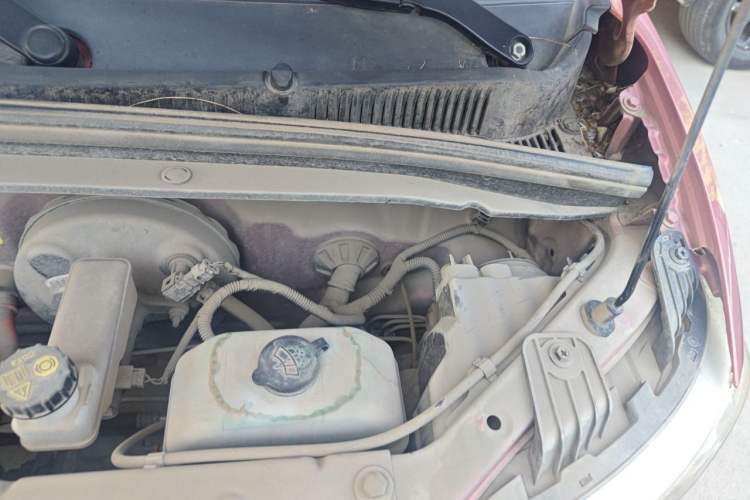 Used Wuling Hongguang MINIEV 2020 Freedom Version Lithium Iron Phosphate Engine Bay Left