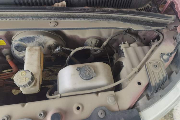 Used Wuling Hongguang MINIEV 2020 Zizai Version Lithium-NMC Engine Bay Left