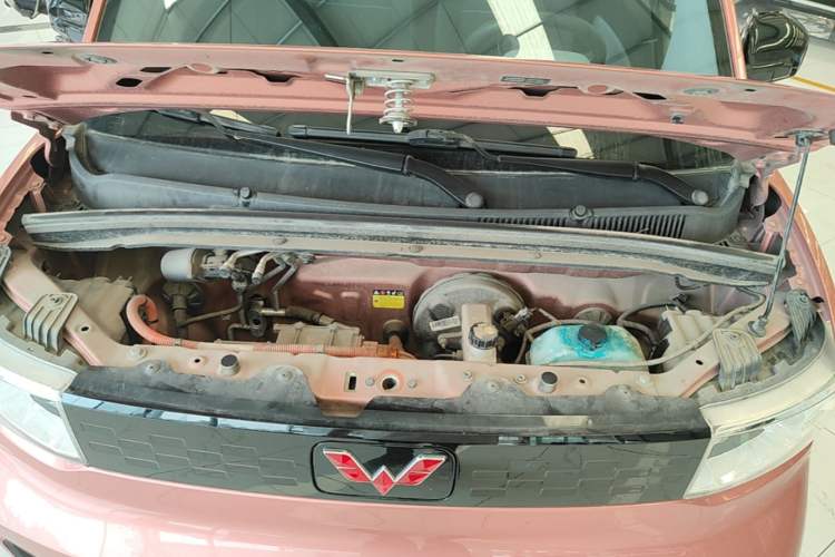 Used Wuling Hongguang MINIEV 2020 Zizai Version Lithium-NMC Engine Bay