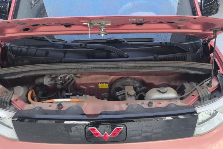 Used Wuling Hongguang MINIEV 2020 Freedom Version Lithium Iron Phosphate Engine Bay
