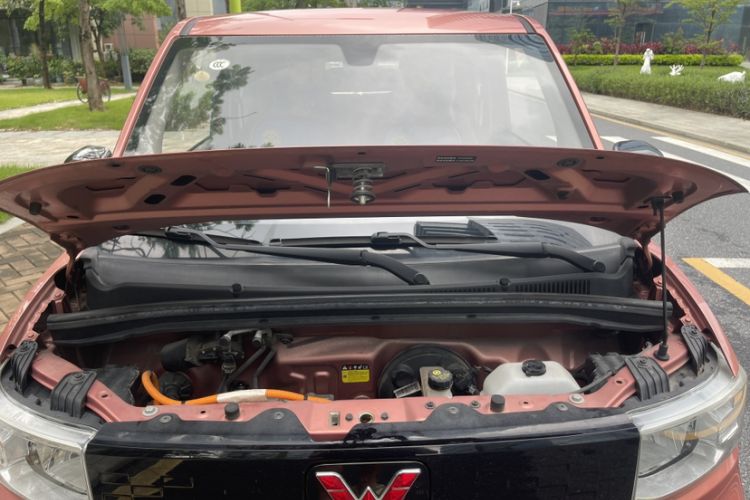 Used Wuling Hongguang MINIEV 2020 Freedom Version Lithium Iron Phosphate Engine Bay