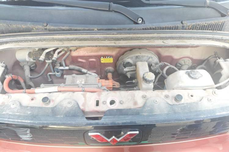 Used Wuling Hongguang MINIEV 2020 Freedom Version Lithium Iron Phosphate Engine Bay