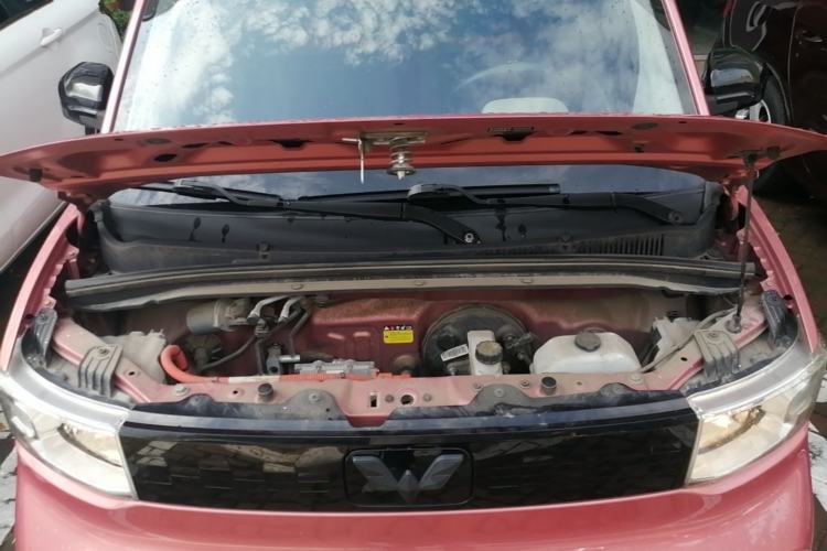 Used Wuling Hongguang MINIEV 2020 Zizai Version Lithium-NMC Engine Bay