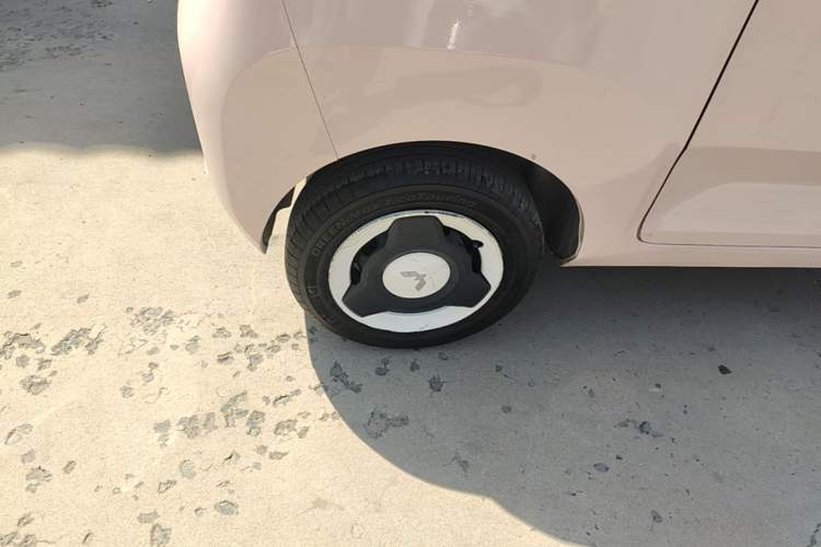 Used Wuling Hongguang MINIEV 2020 Zizai Version Lithium-NMC Exterior 2