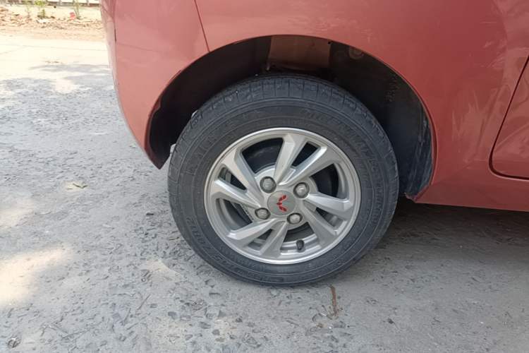 Used Wuling Hongguang MINIEV 2020 Freedom Version Lithium Iron Phosphate Exterior 2