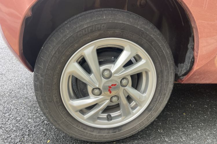 Used Wuling Hongguang MINIEV 2020 Freedom Version Lithium Iron Phosphate Exterior 2