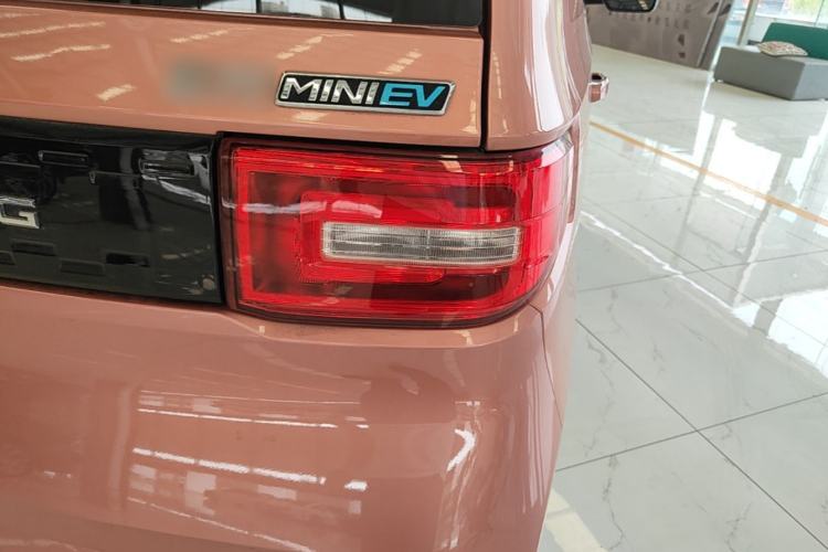 Used Wuling Hongguang MINIEV 2020 Zizai Version Lithium-NMC Exterior 3