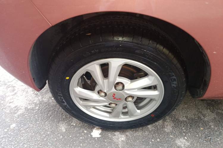 Used Wuling Hongguang MINIEV 2020 Enjoyment Model Lithium Iron Phosphate Exterior 4