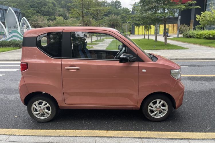 Used Wuling Hongguang MINIEV 2020 Freedom Version Lithium Iron Phosphate Exterior 7