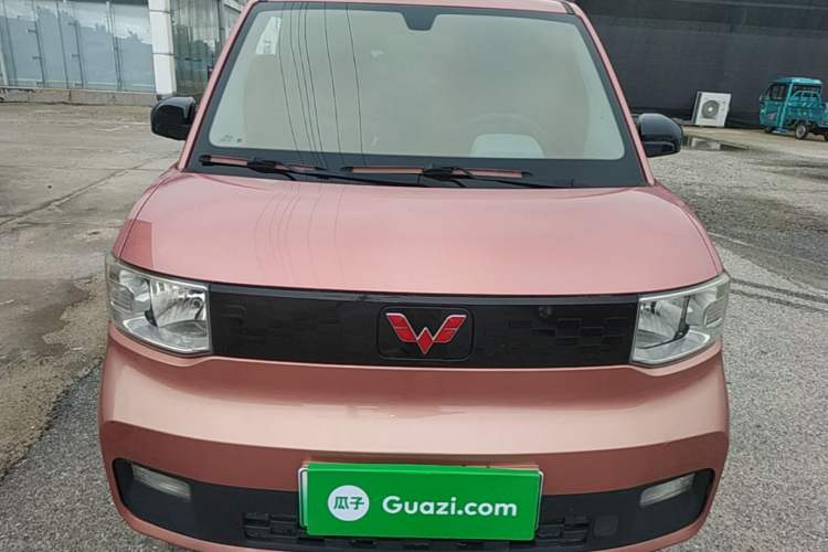Used Wuling Hongguang MINIEV 2020 Enjoyment Model Lithium Iron Phosphate Front